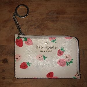 KATE SPADE STRAWBERRY KEYCHAIN WALLET🍓
